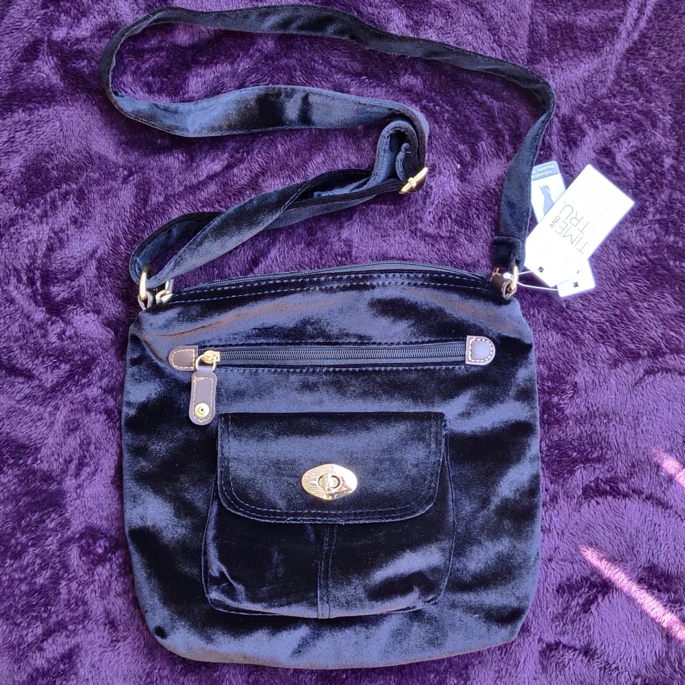 Time and Tru velvet purse